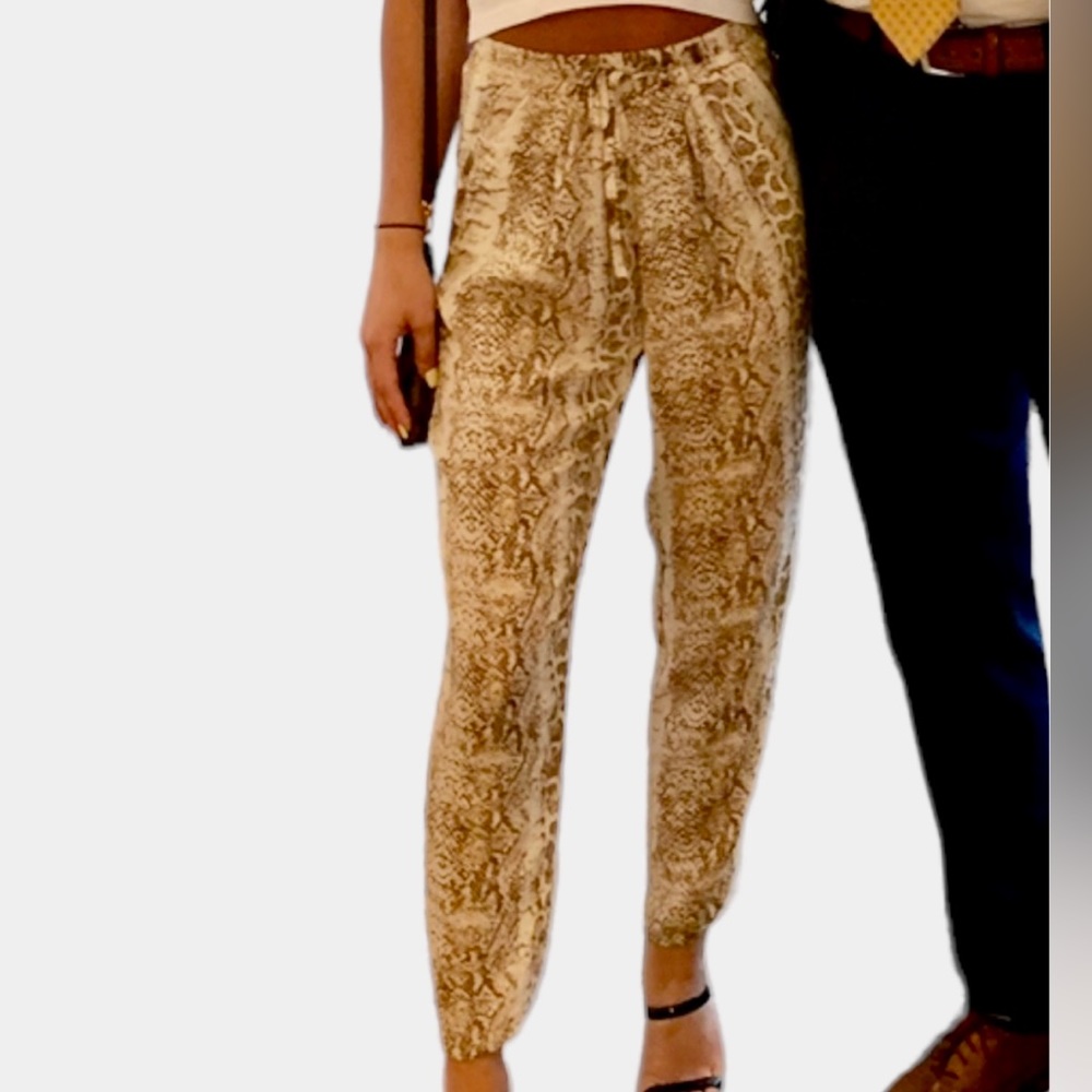 Pretty Little Thing snakeskin print pants - Picture 10 of 10